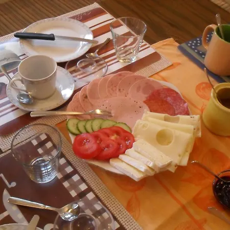 Dowis-hof Privatunterkunft *